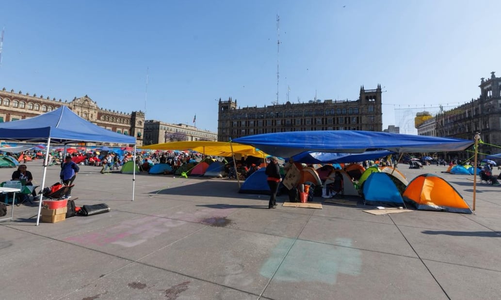 CNTE desocupa en Zócalo capitalino. Foto: Osmar Alvarado/ EL UNIVERSAL.