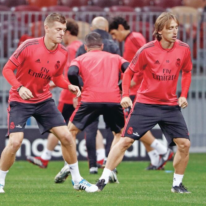 Los madrilistas entrenaron en el frío estado Luzhniki de la capital rusa. Sergei K. REUTERS