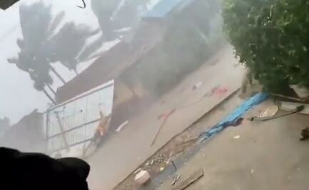 VIDEO: Fuerte temporal en India deja más de 100 muertos y 52 heridos; precipitaciones podrían superar el promedio histórico, alertan
