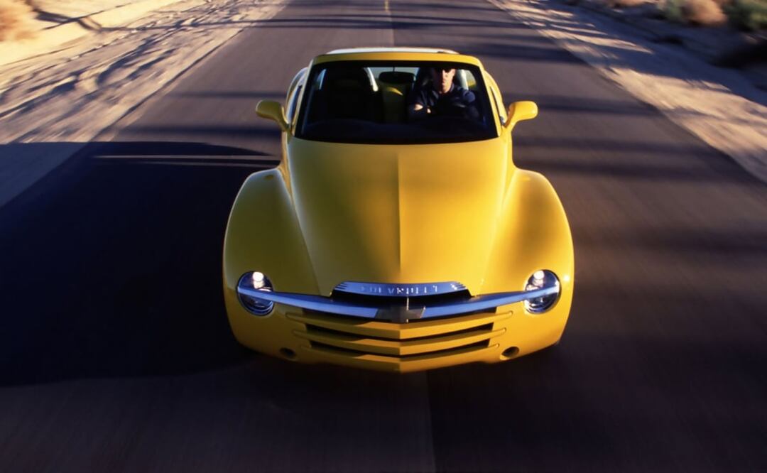 Encuentran un Chevrolet SSR abandonado…¡con menos de 2,000 km!