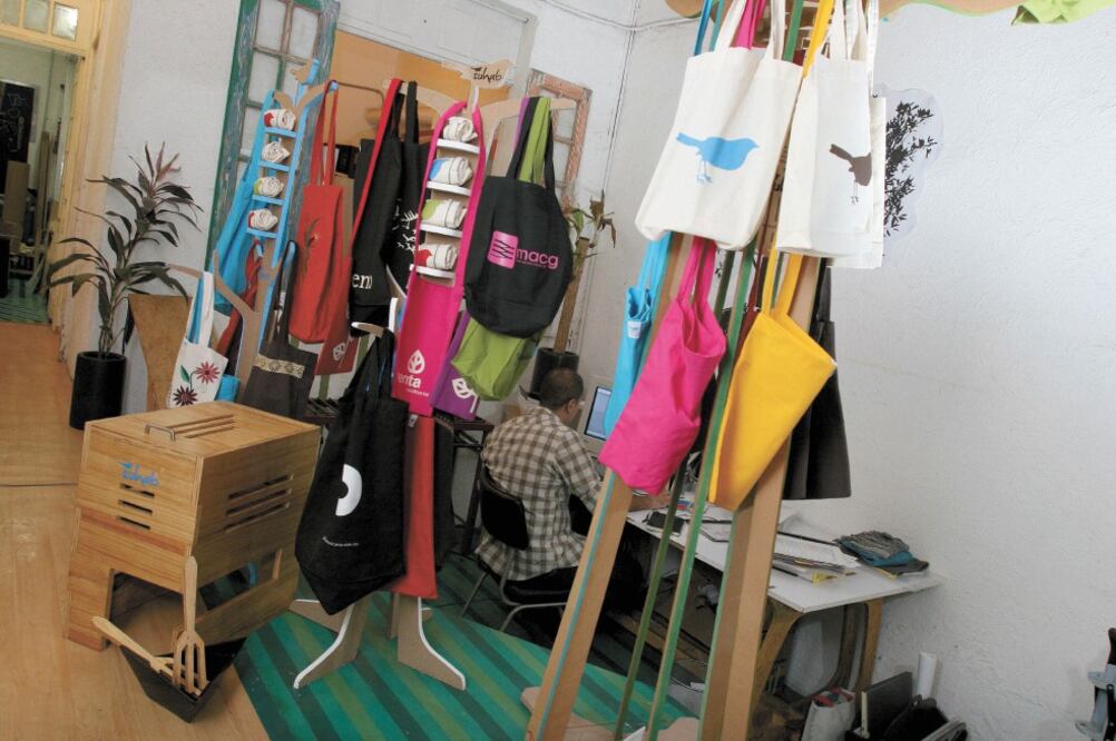 Ofer ta. Mercado Libre dio a conocer que cuentan con la categoría de Productos Sustentables, que ofrece alrededor de 6 mil artículos. Foto/ARCHIVO EL UNIVERSAL