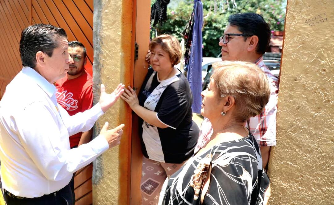 El candidato, Giovani Gutiérrez Aguilar, se comprometió con los habitantes del Pueblo La Calendaría. Foto: Especial