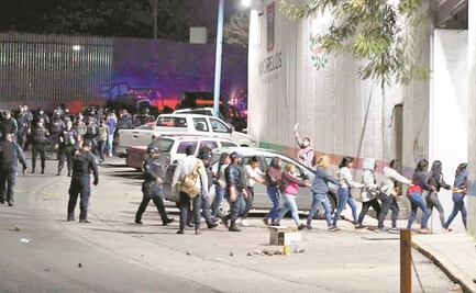 Vinculan a proceso a 54 por toma de caseta de Morales