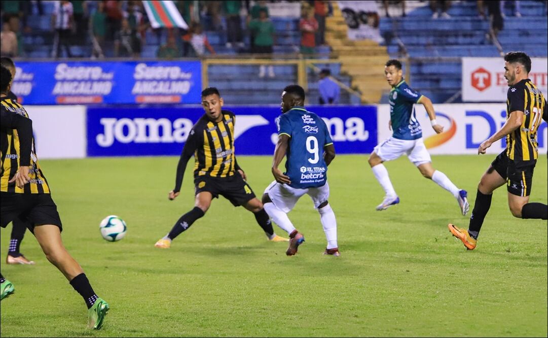 La confrontación inició en Estadio Olímpico Metropolitano. FOTO: @CDMarathon