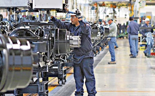 Confianza en el país permanece baja, alerta CEESP