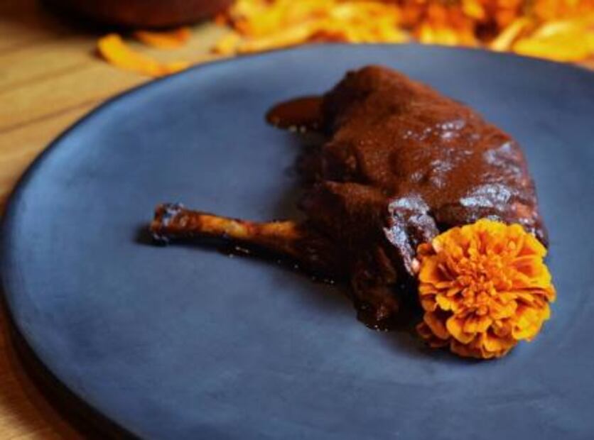 Restaurantes con menú "negro" de Día de Muertos