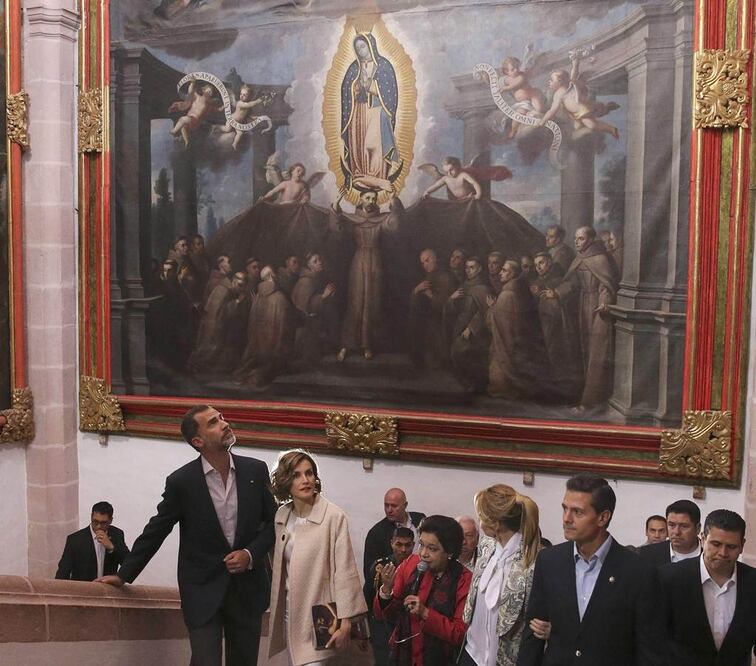 El presidente Enrique Peña Nieto y su esposa Angélica Rivera acompañaron a los reyes de España, Felipe VI y Letizia, en un recorrido por el Museo de Guadalupe, en Zacatecas, último punto de la visita que realizaron a México. Foto EFE