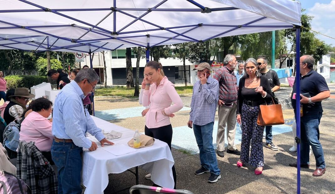 Vecinos denuncian presión y dudas sobre consulta de Utopía en Parque Águilas Japón. Foto: Rafael García