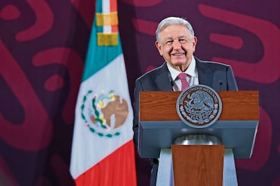 López Obrador y Sheinbaum analizarán reformas