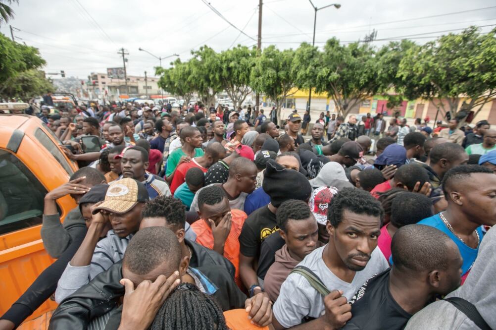 El sector de haitianos recibe mayor apoyo para pasar la noche, con alrededor de mil 057 migrantes. (FOTO: ARCHIVO. EL UNIVERSAL)