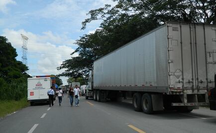 Bloqueo en el Istmo impide paso hacia Veracruz
