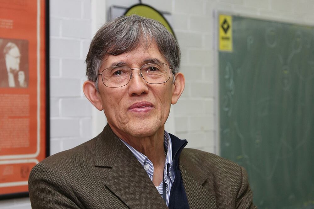 Investigadores y profesores exigen reincorporar a Lazcano Araujo al SNI