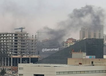 Reportan incendio en inmediaciones de centro comercial de Interlomas
