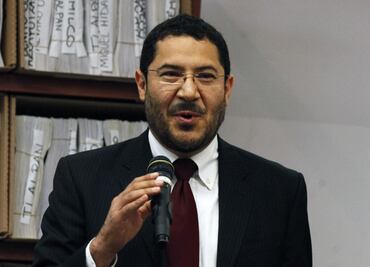 Emplazan a Martí Batres a desbloquear en Twitter a Fernando Belaunzarán