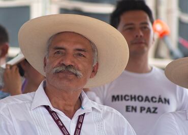 Oposición en Senado pide imponer medidas a Mireles tras llamar "pirujas" a derechohabientes