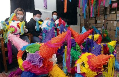 Piñatas hechas con causa y amor