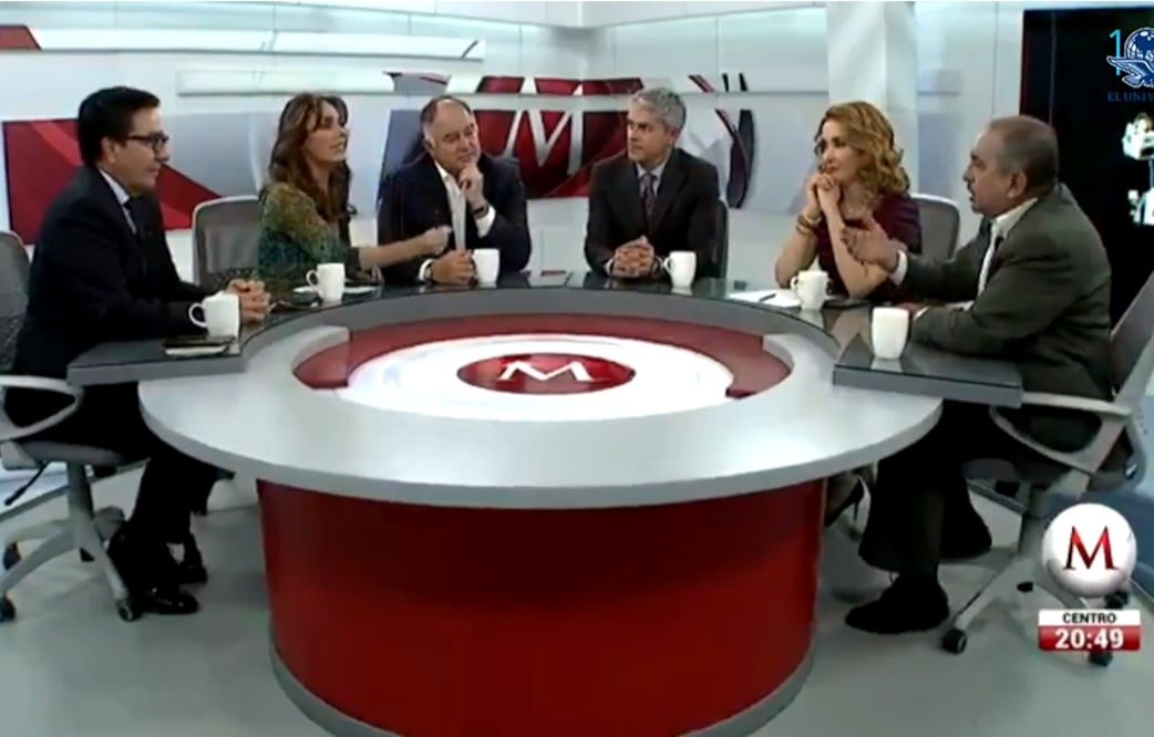 Periodistas de EL UNIVERSAL y Milenio analizan en la mesa el último spot de Peña Nieto. Foto: Tomada de video