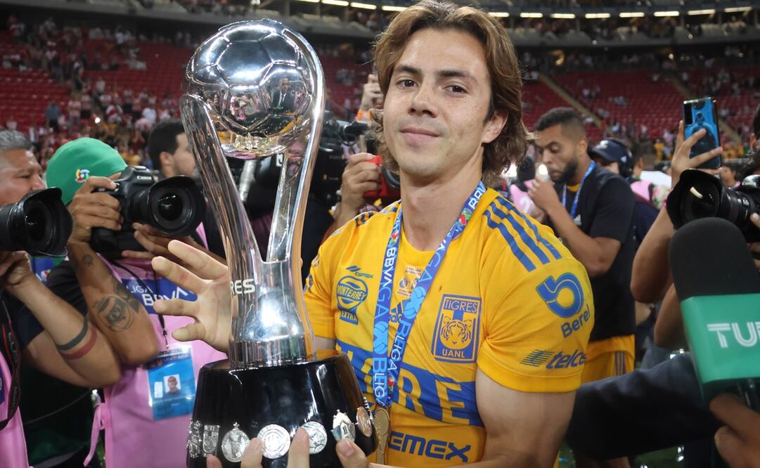 Sebastián Córdova se burló de un aficionado de Chivas / Foto: Imago7