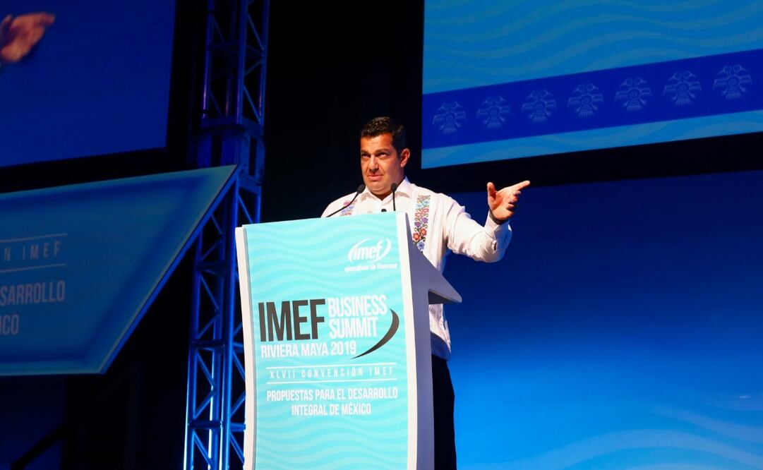 El subsecretario de Gobierno, Ricardo Peralta, acudió a la XLVII Convención del IMEF. Foto: Twitter @Ricar_peralta