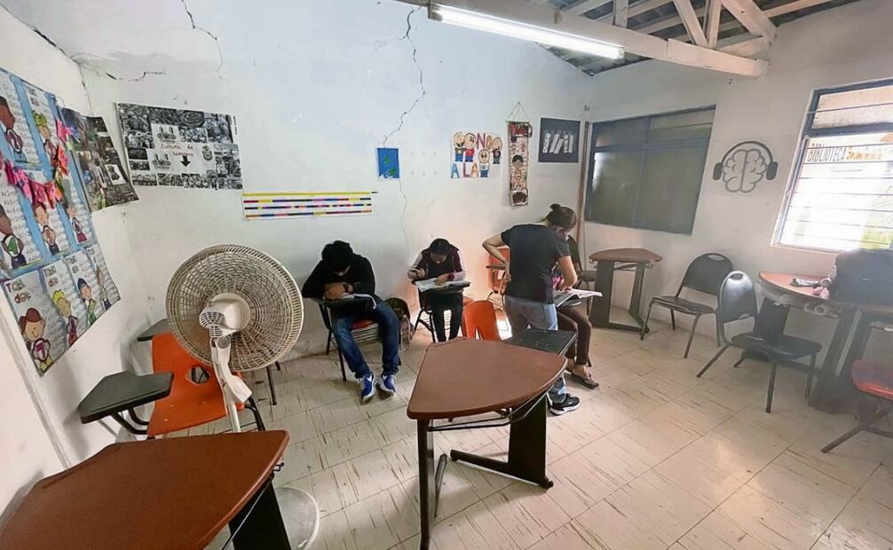 Los voluntarios ponen su tiempo para alfabetizar, sólo esperan que se valore su trabajo. Foto: Arturo de Dios Palma / EL UNIVERSAL