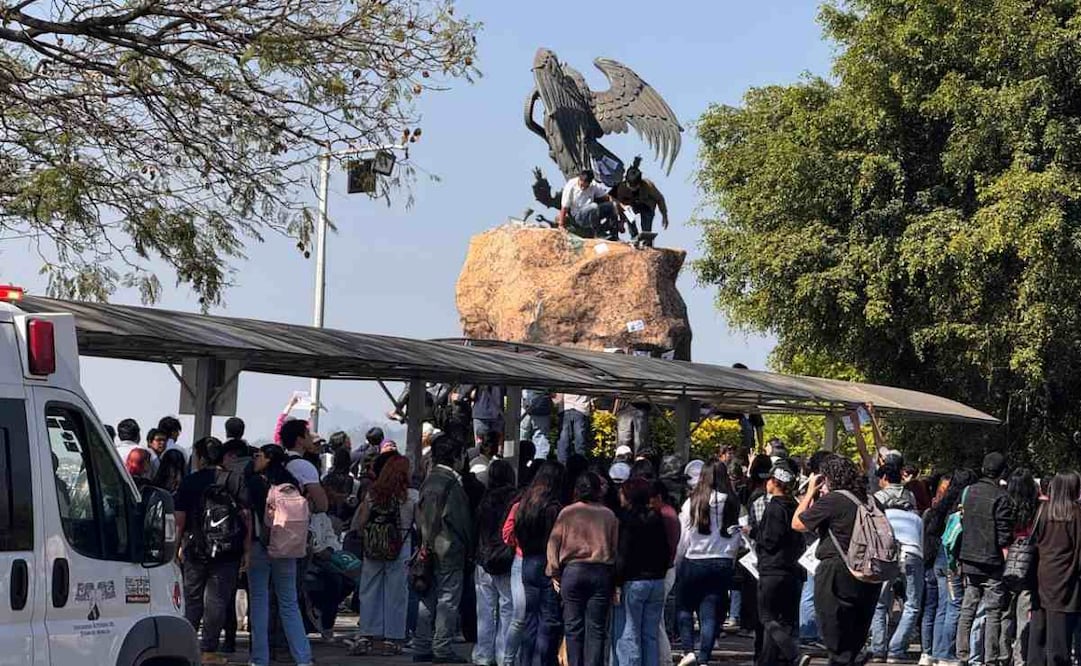 Estudiantes toman rectoría de la UAEM (02/03/2026). Foto: Especial