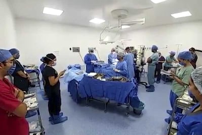 Médicos dedican emotivas palabras a niño donador de órganos