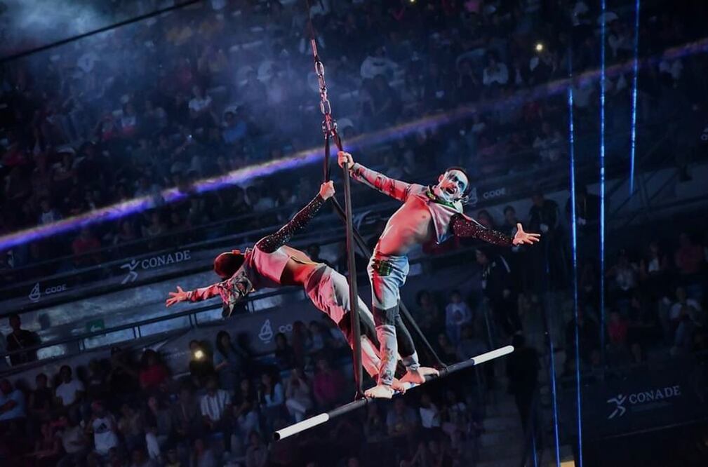 La compañía tiene 15 años de experiencia, a través de los cuales ha montado 350 show y ha visitado 120 ciudades.
Foto: Facebook