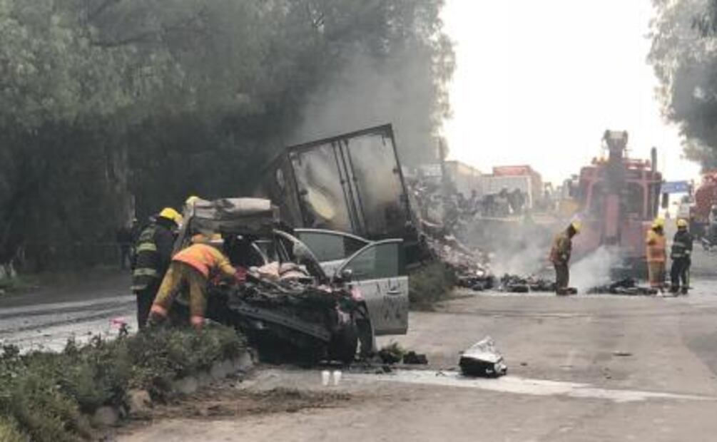 Choque en Lechería-Texcoco deja dos decesos