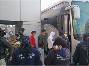 “No conseguimos el sueño americano”, lamenta migrante en frontera de Tamaulipas; autoridades supervisan traslado de personas