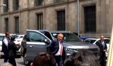 AMLO revisa avance de programas sociales con gobernadores y funcionarios de la 4T