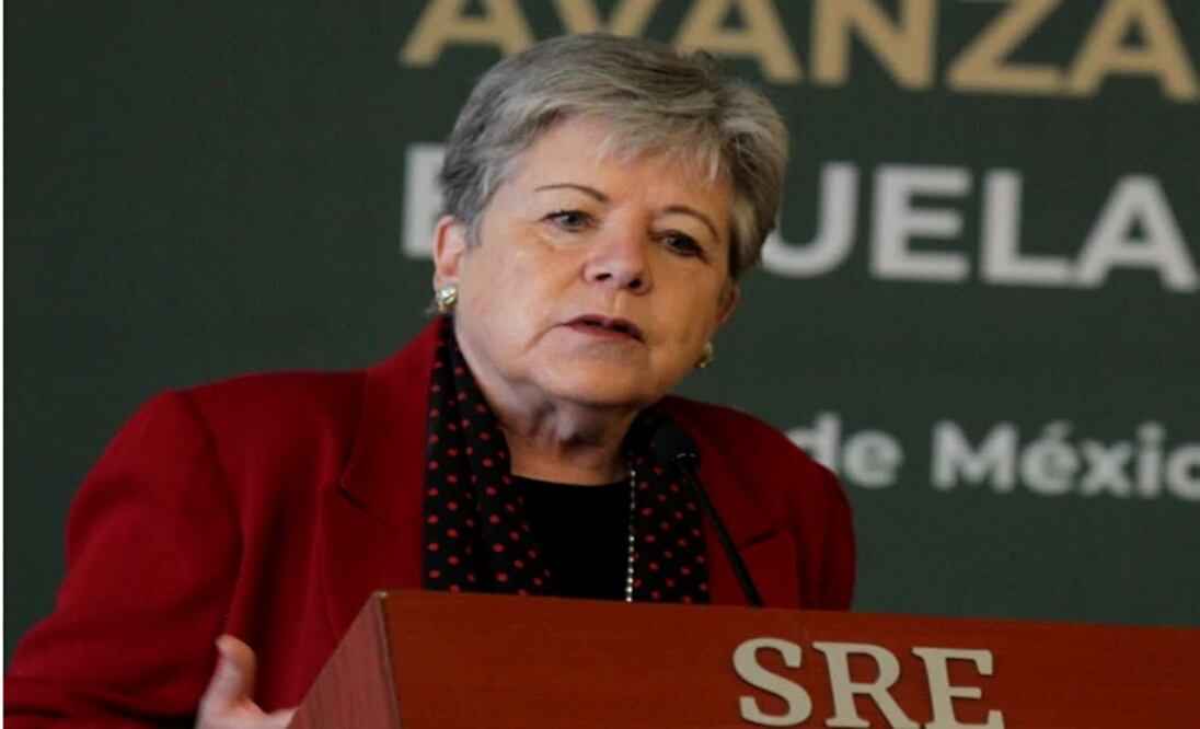 La canciller Alicia Bárcena respaldó la propuesta del presidente Andrés Manuel López Obrador de tener una “superfarmacia” en la Ciudad de México. Foto: especial