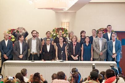 Presenta Sheinbaum gabinete con equidad