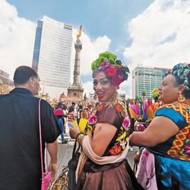 Visibilizan muxes tradición y porte zapoteco