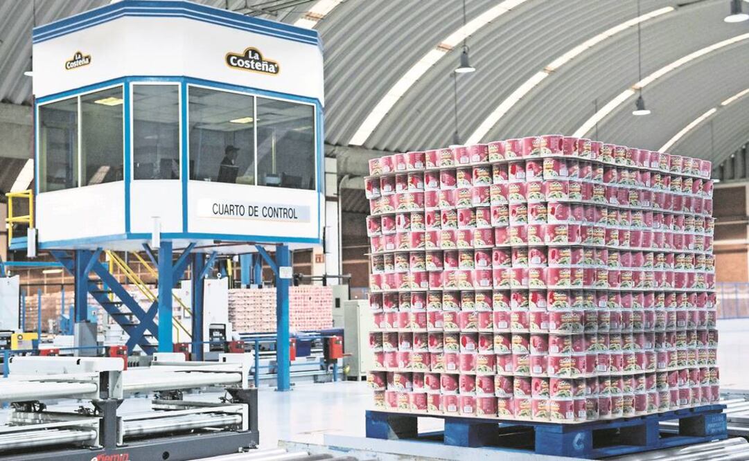 Demora, análisis de 12 mil latas de La Costeña "contaminadas con orines"