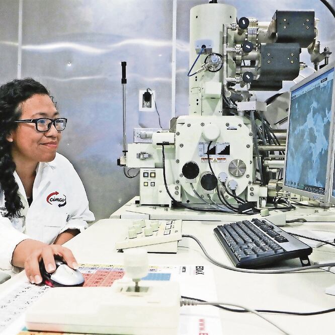 Según la UNESCO, en el promedio mundial, las mujeres en el área de medicina alcanzan más de 60%. ARCHIVO EL UNIVERSAL