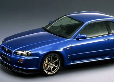 Policía asegura más de 40 autos deportivos e históricos a traficante de drogas en Estados Unidos