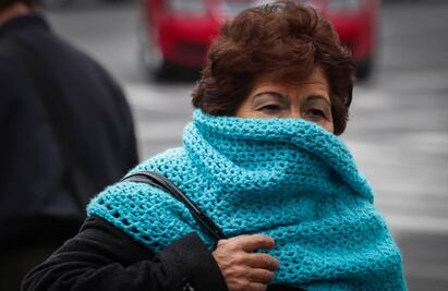 Activan alertas Naranja y Amarilla en CDMX por temperaturas de hasta 1 grado 