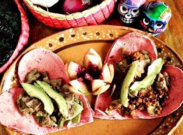 Buffet de tacos en forma de corazón para festejar San Valentín