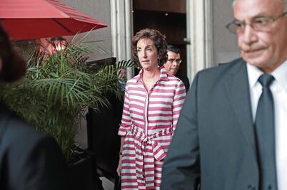 Se va Jacobson de la embajada de EU en México