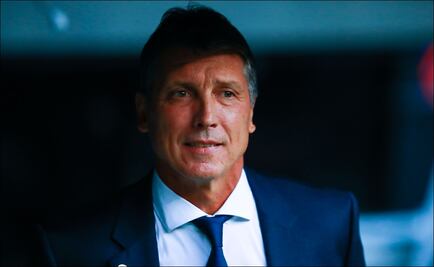 Siboldi borra a auxiliar institucional del Cruz Azul