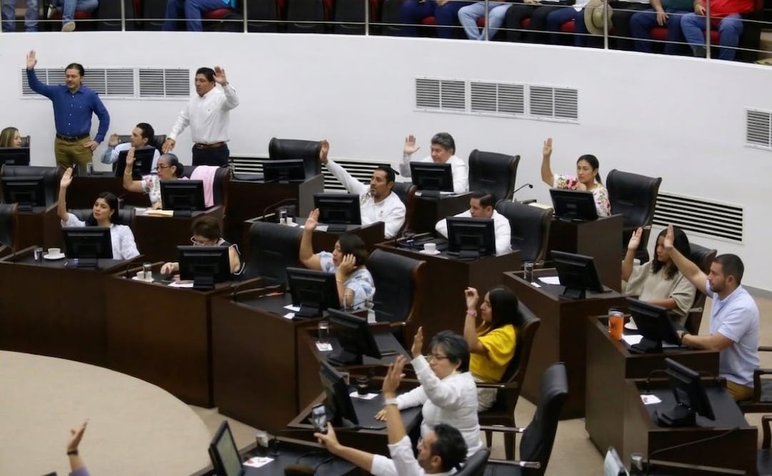 Congreso de Yucatán evita multa de más de 26 mil pesos de la SCJN; diputados aprueban reforma para despenalizar el aborto.
Foto: Especial.
