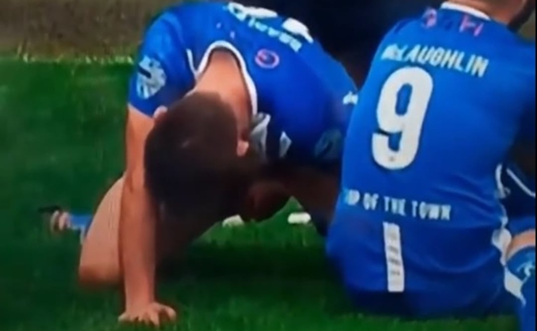 El futbolista orinó mientras se preparaban para una serie de penaltis - FOTO: Especial