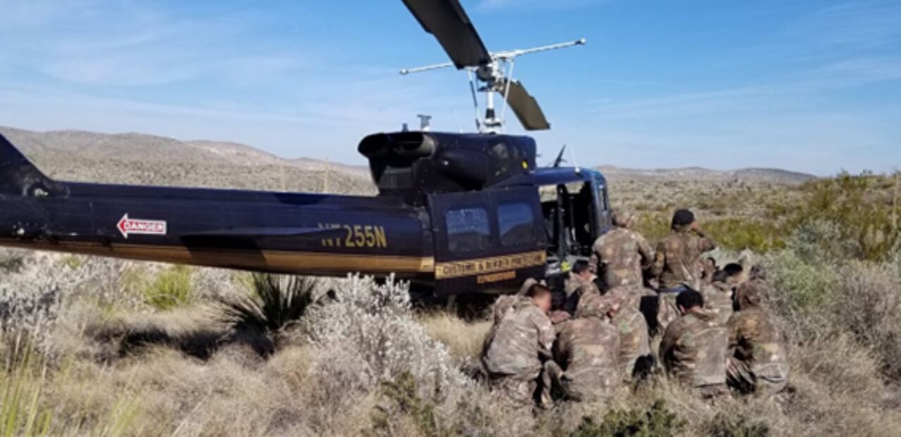 Migrantes usan ropa militar para intentar cruzar a EU: Patrulla Fronteriza