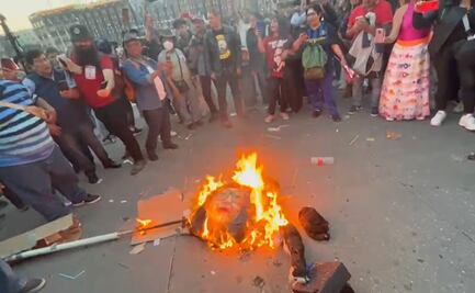 “¡Fuera Piña!”: asistentes a mitin de 18 de marzo queman figura de la ministra