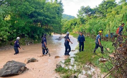 Desaparecen 3 personas al intentar cruzar el río