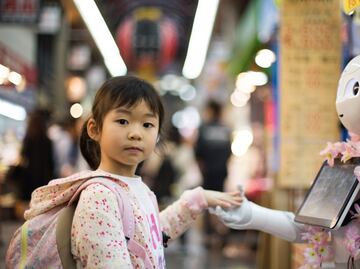 Conoce la IA que puede traducir de voz a texto en más de 100 idiomas