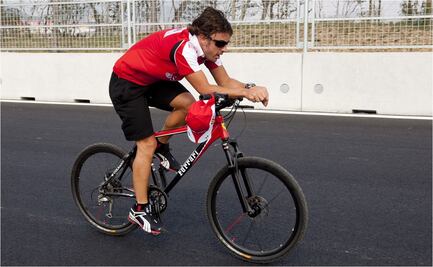 Fernando Alonso sufre accidente en su bicicleta
