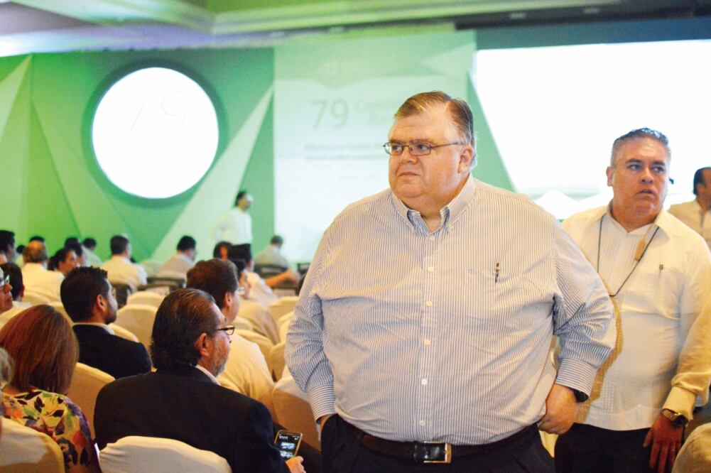 Agustín Carstens, gobernador del Banco de México, durante la pasada 79 Convención Bancaria, en la cual dio a concer el nuevo mecanismo de pagos (ARCHIVO EL UNIVERSAL)