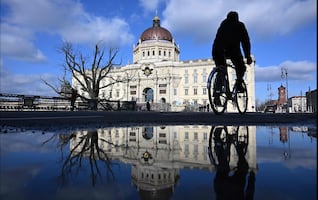 Tras apagón en Berlín, restablecen electricidad a miles de hogares; falta del servicio habría sido por ataque de extrema izquierda