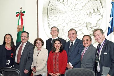 A Chile, acervo de exiliados en México  